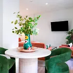 Aparthotel Genteel Patrocinio Cadiz