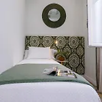 Genteel Patrocinio Aparthotel 3*