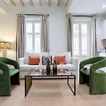 Genteel Patrocinio Aparthotel 3*
