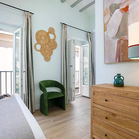 Genteel Patrocinio Aparthotel 3*