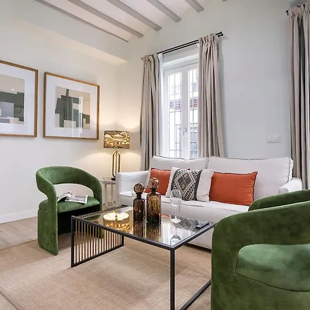 Genteel Patrocinio 3*