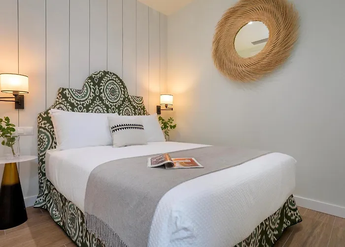 Genteel Patrocinio 3*