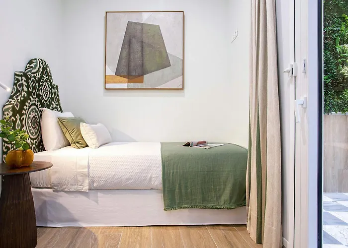 Genteel Patrocinio Apartahotel Cádiz